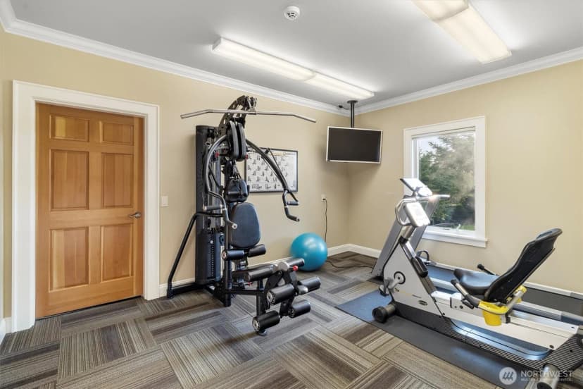 Property photo for 30 Shorewood Drive, Bellingham photo 31