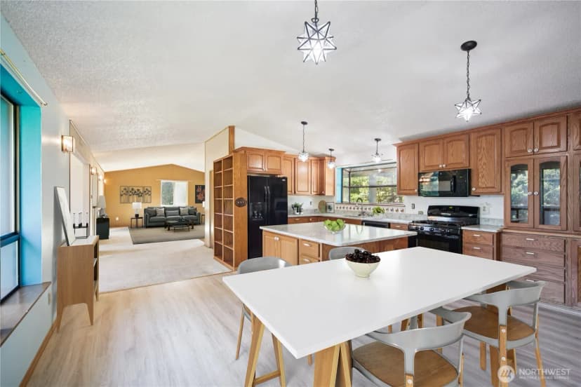 Property photo for 750 Ne Woods Court, Bremerton photo 11
