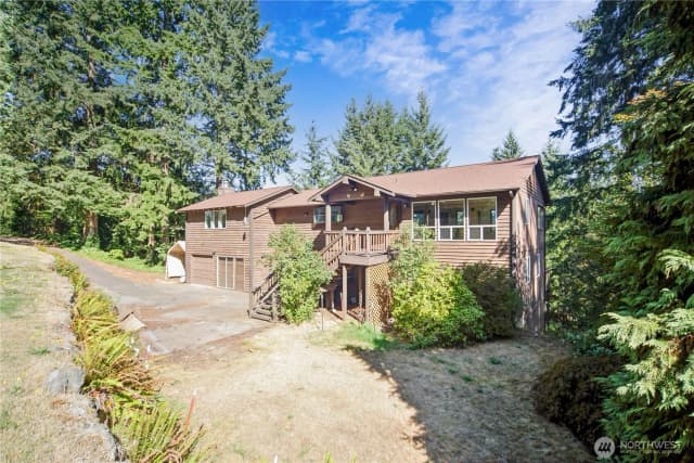 Property photo for 750 Ne Woods Court, Bremerton photo 2