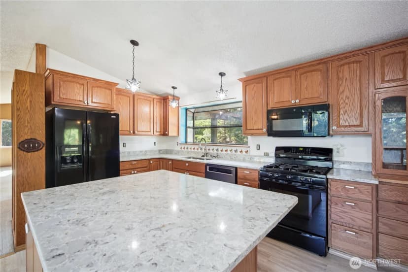 Property photo for 750 Ne Woods Court, Bremerton photo 13
