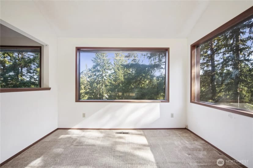 Property photo for 750 Ne Woods Court, Bremerton photo 9