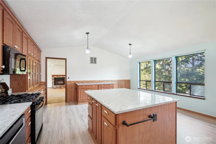 Property photo for 750 Ne Woods Court, Bremerton photo 15