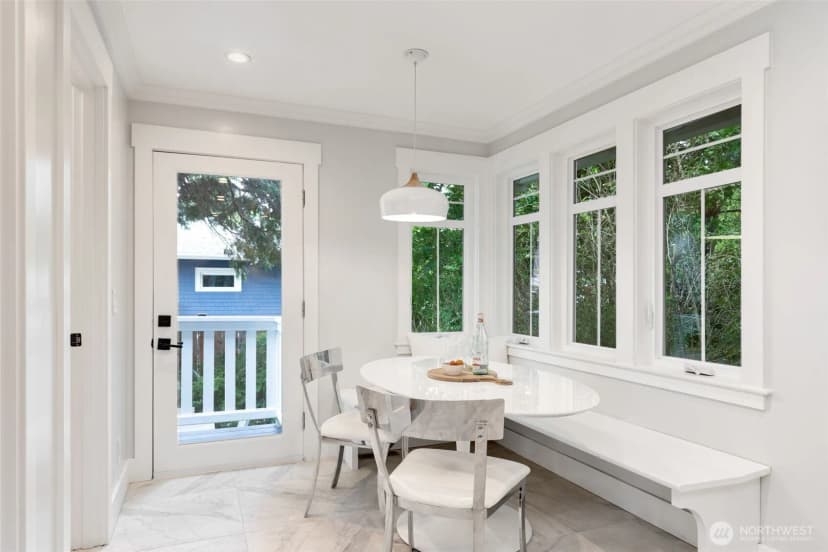 Property photo for 2823 34th Avenue S, Seattle photo 13