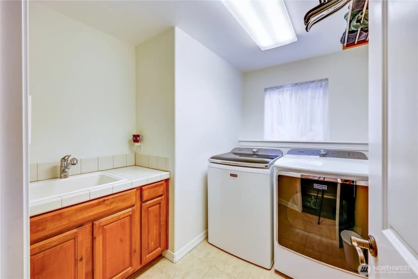Property photo for 2440 Alaska Avenue E, Port Orchard photo 21