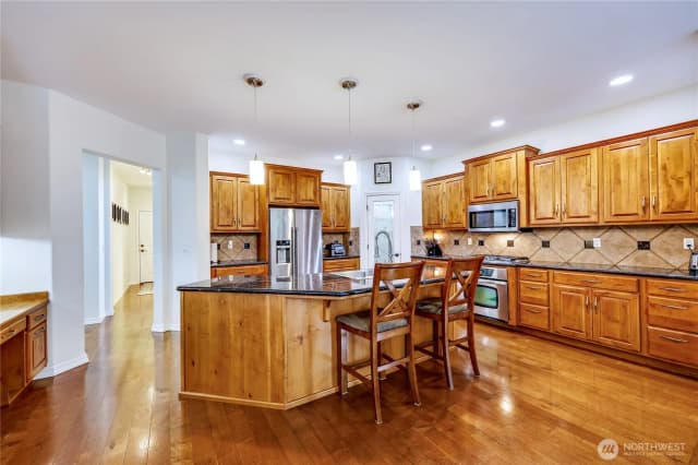 Property photo for 2440 Alaska Avenue E, Port Orchard photo 4