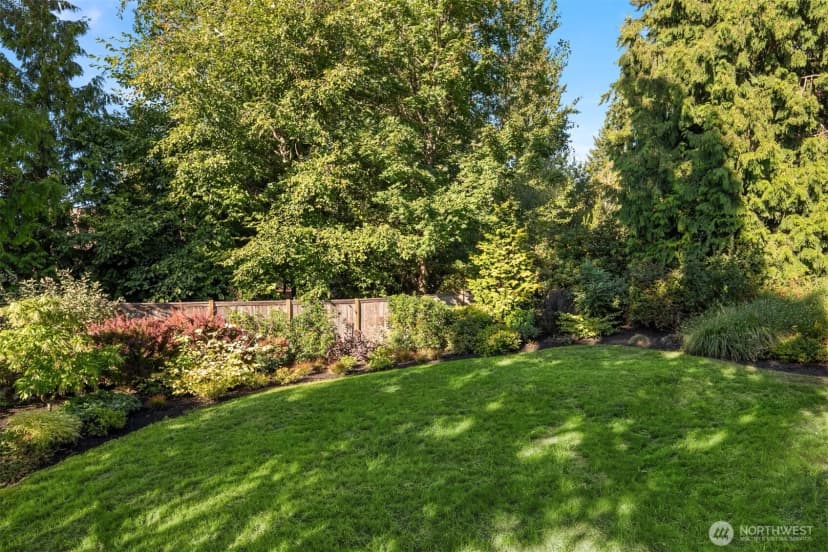 Property photo for 11220 Ne 92nd Street, Kirkland photo 31