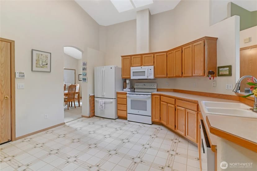 Property photo for 5100 Marian Drive Ne, Olympia photo 10