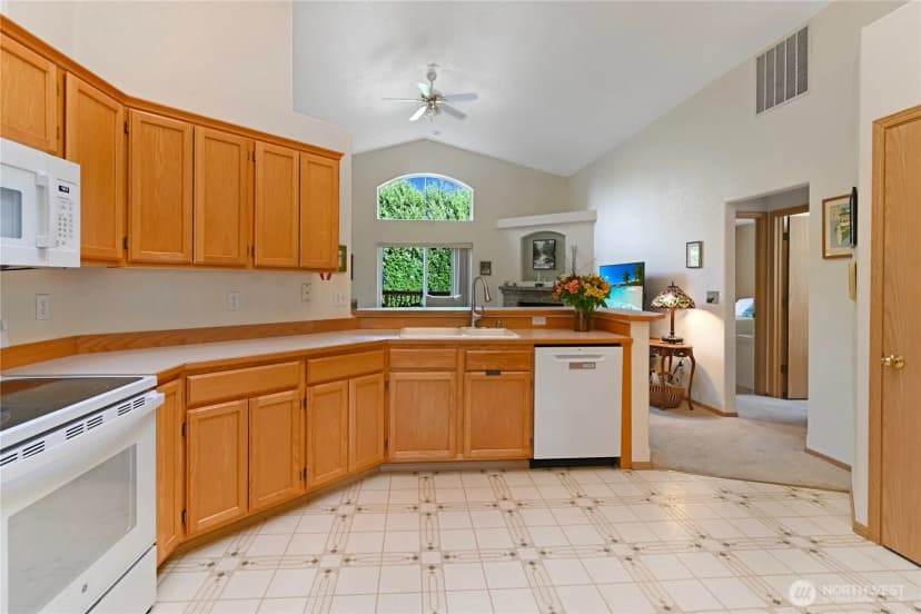Property photo for 5100 Marian Drive Ne, Olympia photo 11
