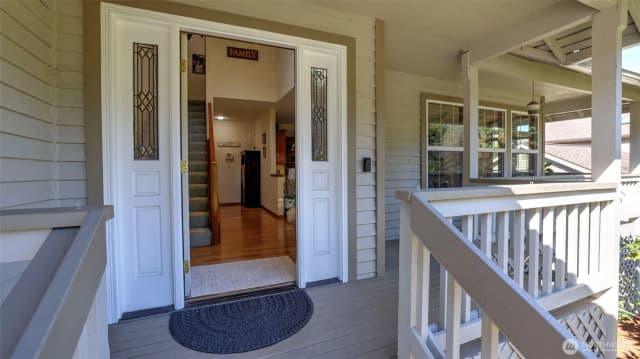 Property photo for 1119 Sw 325th Place, Federal Way photo 2