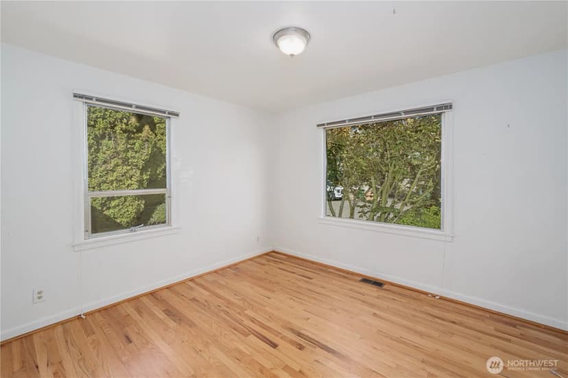 Property photo for 1321 N 82nd Street, Seattle photo 23