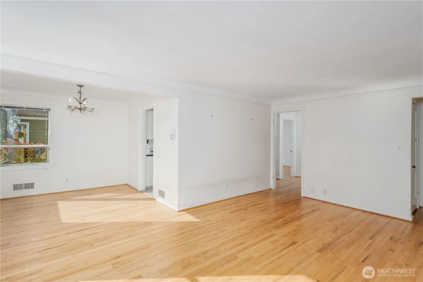 Property photo for 1321 N 82nd Street, Seattle photo 13
