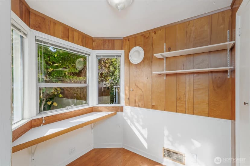 Property photo for 1321 N 82nd Street, Seattle photo 19