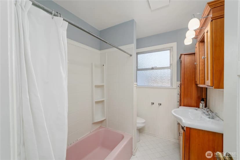 Property photo for 1321 N 82nd Street, Seattle photo 22