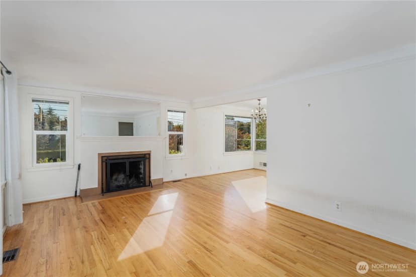 Property photo for 1321 N 82nd Street, Seattle photo 11