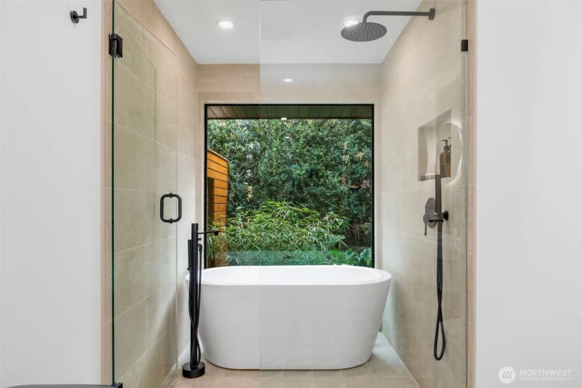 Property photo for 2817 19th Avenue S, Seattle photo 19