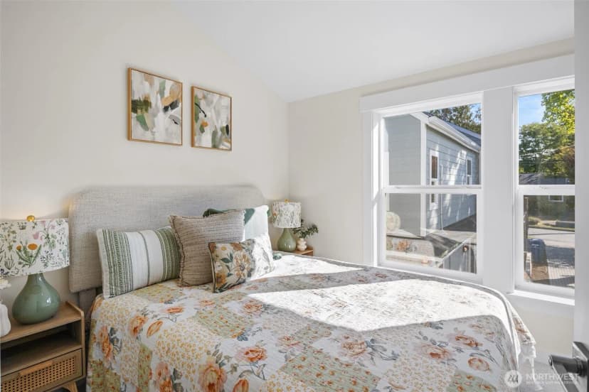 Property photo for 9545 Wallingford Avenue N, Seattle photo 20