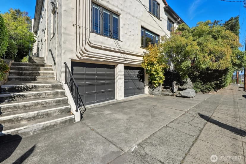 Property photo for 2205 Bigelow Avenue N #5, Seattle photo 29