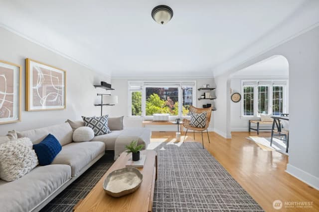 Property photo for 2205 Bigelow Avenue N #5, Seattle photo 4