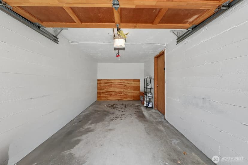 Property photo for 2205 Bigelow Avenue N #5, Seattle photo 30