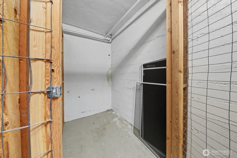 Property photo for 2205 Bigelow Avenue N #5, Seattle photo 31