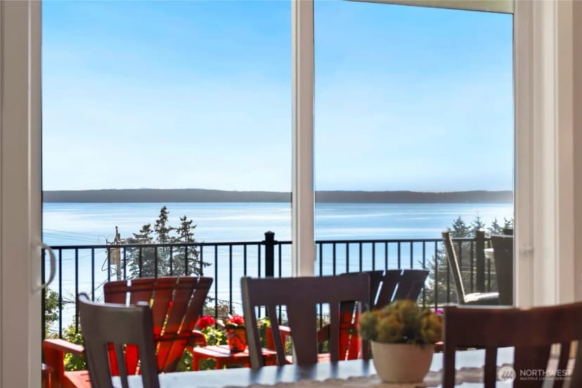 Property photo for 1615 Polnell Road, Oak Harbor photo 9