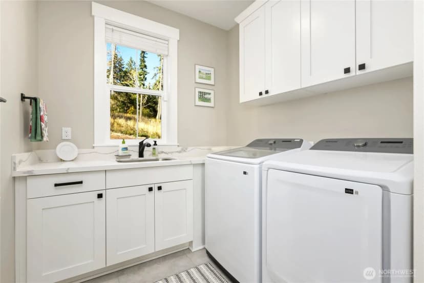 Property photo for 1615 Polnell Road, Oak Harbor photo 18