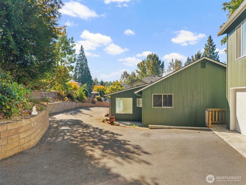 Property photo for 5502 Ne 10th Street, Renton photo 26