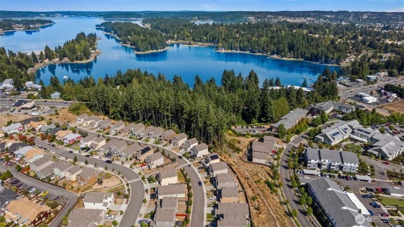 Property photo for 4733 Deadwood Street, Bremerton photo 24