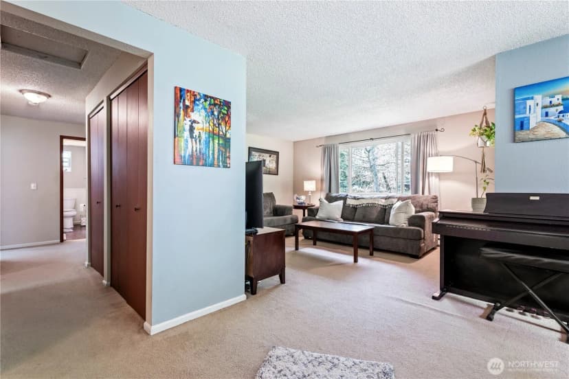 Property photo for 214 Polo Park Drive, Bellingham photo 9