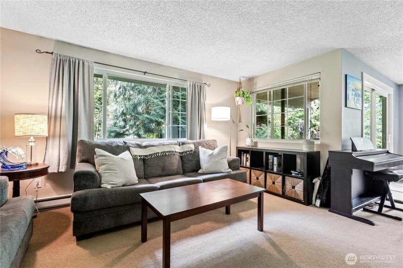 Property photo for 214 Polo Park Drive, Bellingham photo 11