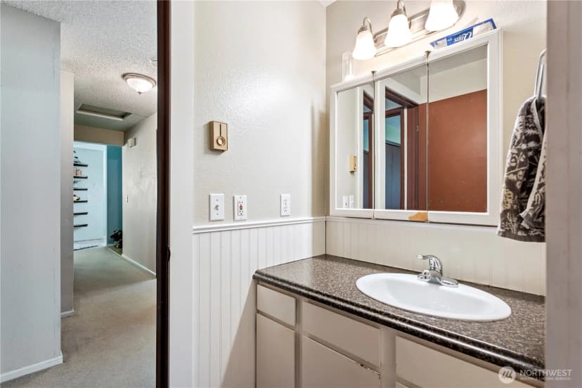 Property photo for 214 Polo Park Drive, Bellingham photo 24