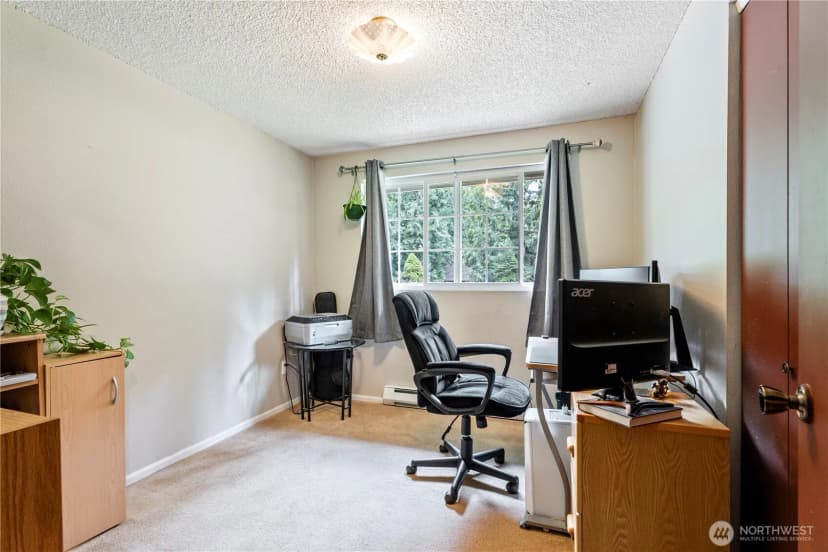 Property photo for 214 Polo Park Drive, Bellingham photo 17