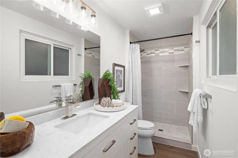 Property photo for 18913 Se 42nd Place, Issaquah photo 12