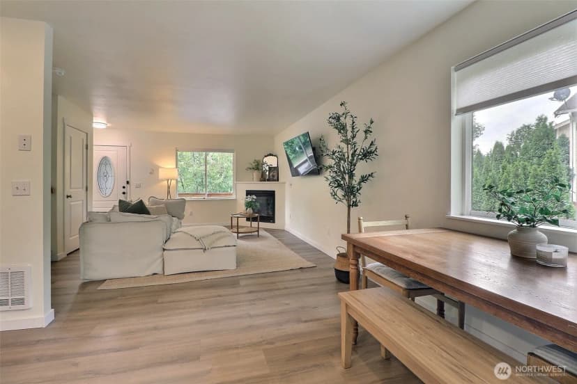 Property photo for 2901 Arbor Street, Mount Vernon photo 9