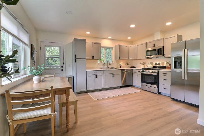 Property photo for 2901 Arbor Street, Mount Vernon photo 10