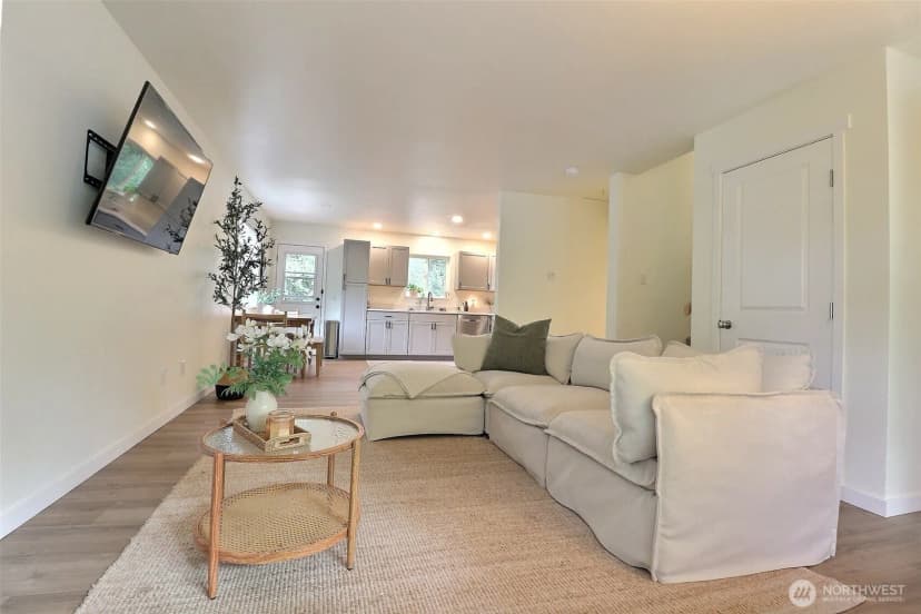 Property photo for 2901 Arbor Street, Mount Vernon photo 5