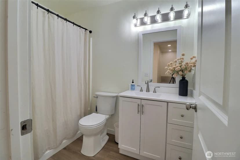 Property photo for 2901 Arbor Street, Mount Vernon photo 18