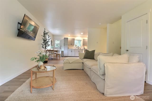Property photo for 2901 Arbor Street, Mount Vernon photo 4