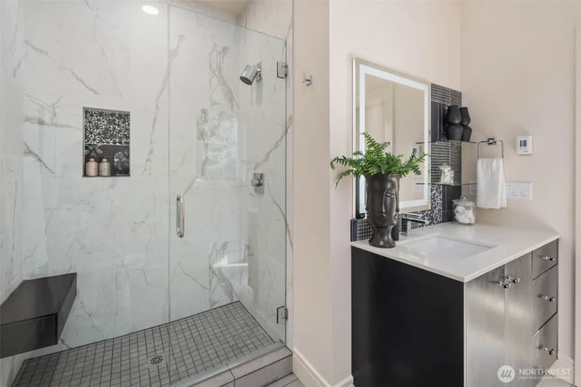 Property photo for 8724 126th Avenue Ne, Kirkland photo 33