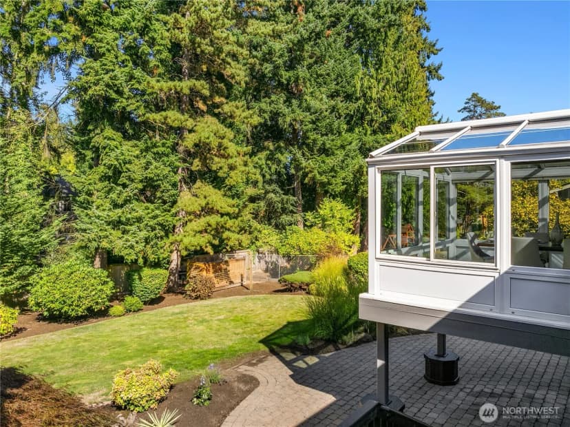 Property photo for 12442 Ne 6th Place, Bellevue photo 31