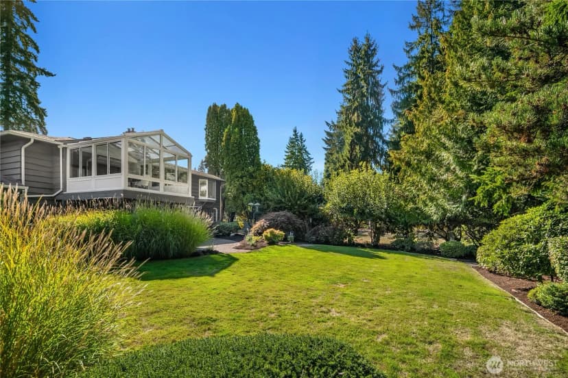 Property photo for 12442 Ne 6th Place, Bellevue photo 33