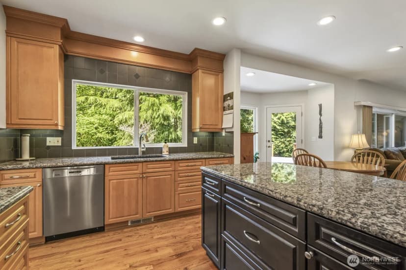 Property photo for 21460 Ne 143rd Street, Woodinville photo 13