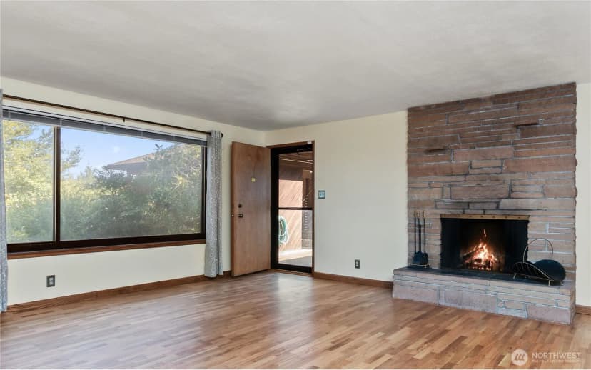 Property photo for 2215 S 216th Street, Des Moines photo 10