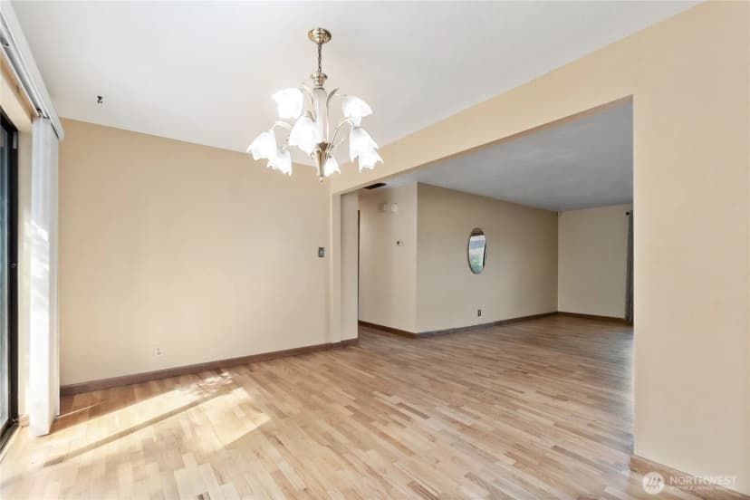 Property photo for 2215 S 216th Street, Des Moines photo 16