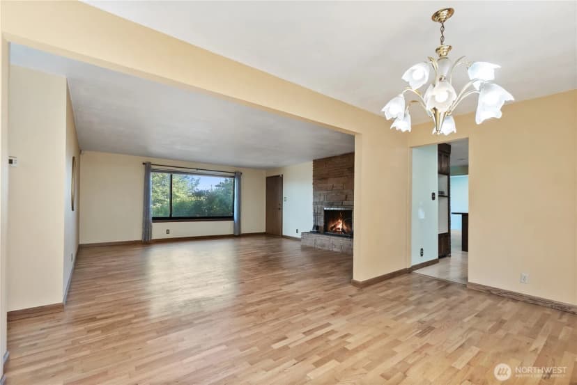 Property photo for 2215 S 216th Street, Des Moines photo 15
