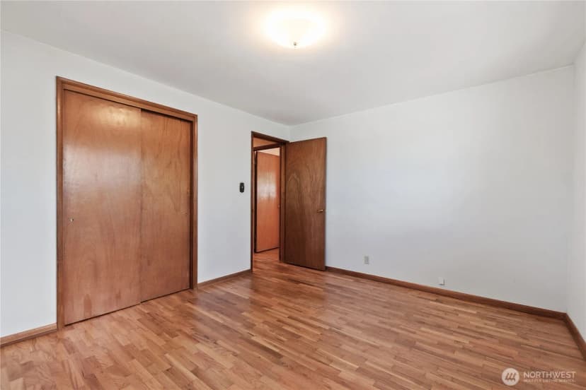 Property photo for 2215 S 216th Street, Des Moines photo 28