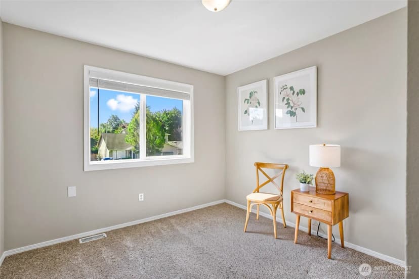 Property photo for 16625 Ladd Street Se, Monroe photo 10