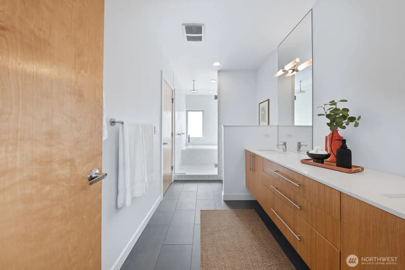 Property photo for 3654 Courtland Place S, Seattle photo 26
