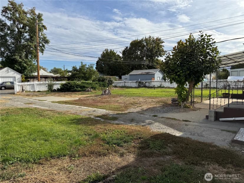 Property photo for 317 Ash Street S, Omak photo 26