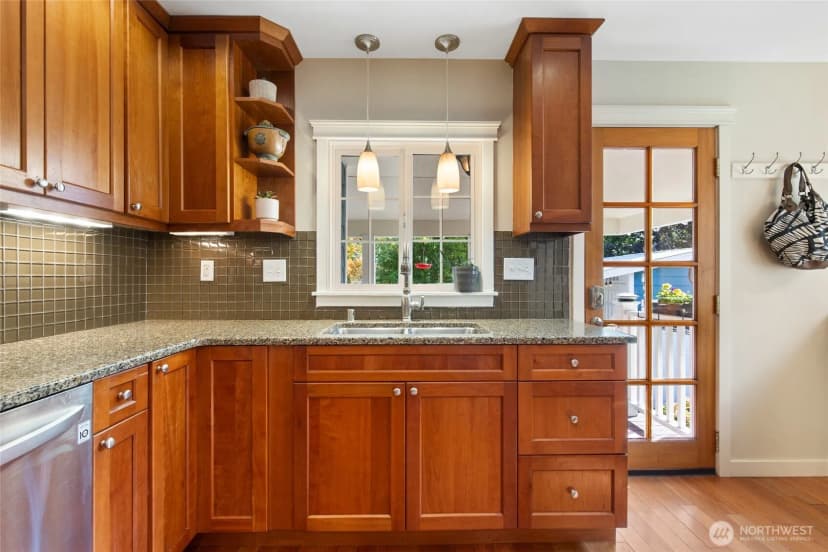 Property photo for 8518 11th Avenue Nw, Seattle photo 14